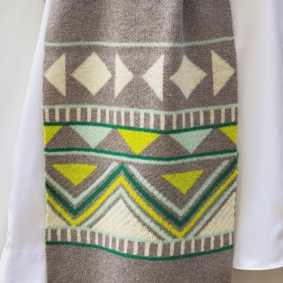 J. Crew Scarf Gray Wool Blend Multi-Color Over-Sized Triangle Print Winter - Picture 5 of 7